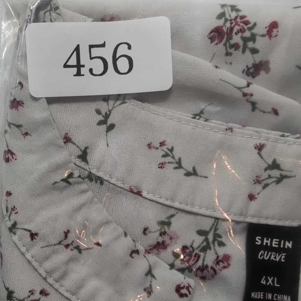 Shein Curve Plus 4XL Women’s Blouse White Floral Sleeveless V-Neck Button Front - Picture 12 of 12